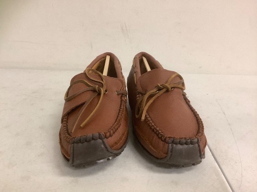 Minnetonka Mens Slippers, 10, Appears New - Lot 127