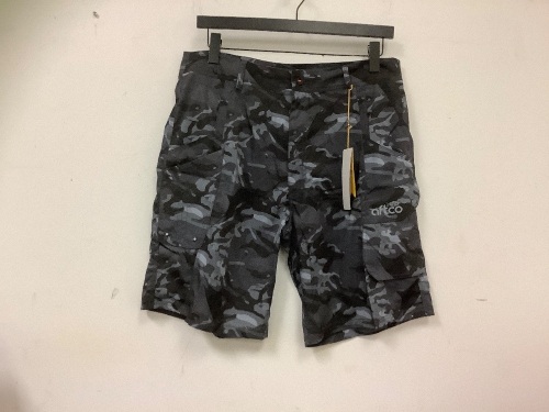 Aftco Mens Shorts, Size 38, Appears New - Lot 327