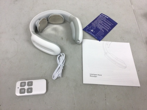 Neck Massager, Powers Up, E-Commerce Return - Lot 380