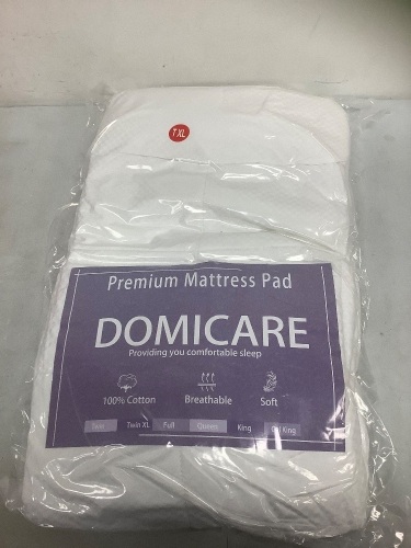 Domicare Twin XL Mattress Pad, Appears New - Lot 499