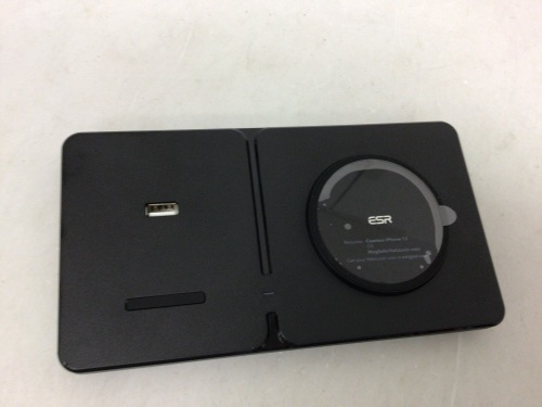 ESR 2 in 1 Wireless Charger, Missing Detachable Smartwatch Charging Stand, E-Comm Return, Powers Up - Lot 549