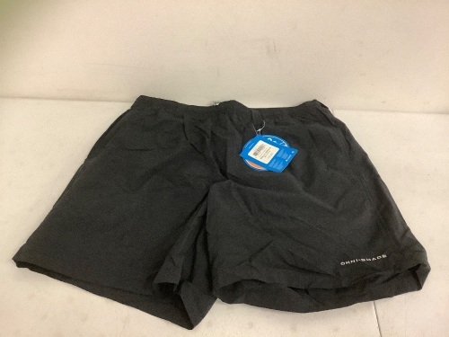 Columbia Mens Shorts, Medium, Appears New - Lot 599