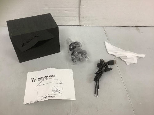 Hidden Case for Wyze Cam, Powers Up, E-Commerce Return - Lot 657