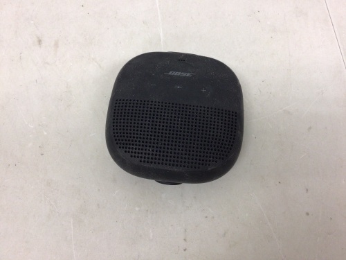Bose Small Portable Bluetooth Speaker, Powers Up, E-Commerce Return - Lot 739
