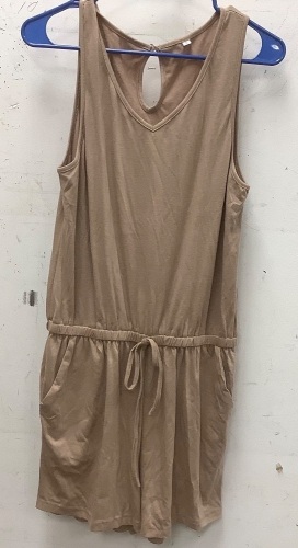 Womens Romper, L, E-Commerce Return - Lot 773