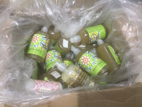 Box of Hand Soaps & Scrubs - Lot 804