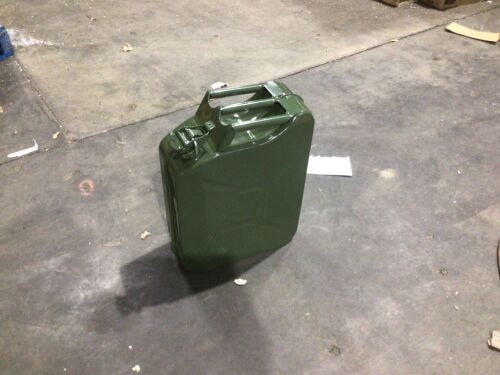 Jerry Can Fuel Tank  - Lot 827