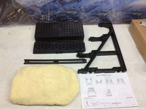 Set of Pet Stairs. - Lot 498