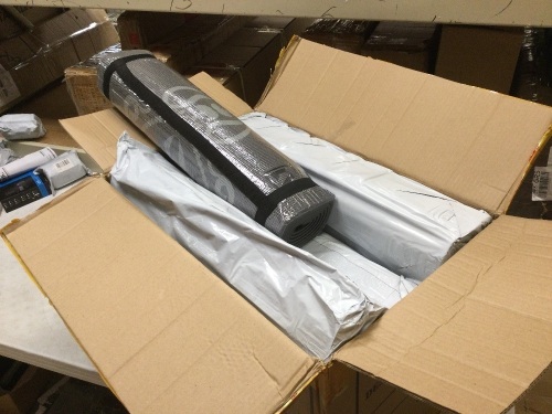 Lot of (12) New Yoga Mats - Lot 932