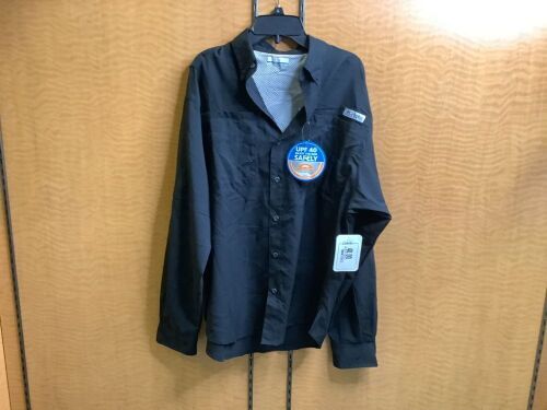 Columbia Long Sleeve Button Shirt, Appears New - Lot 177