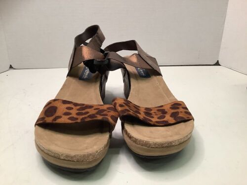 Natural Reflections Ladies Sandals, 9, Ecommerce Return - Lot 235