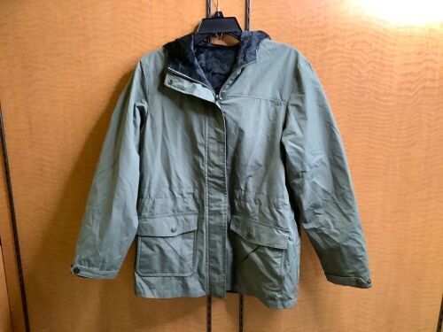 Natural Reflections Women's Jacket, Medium, Appears New - Lot 252