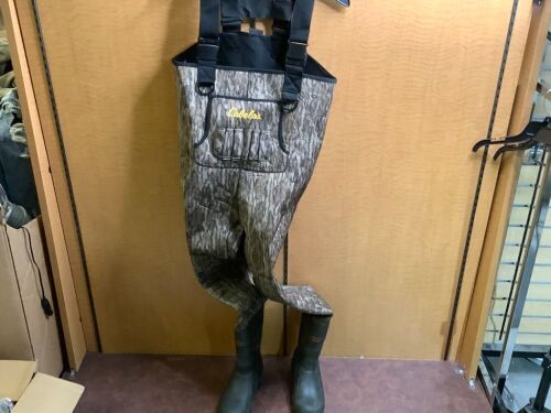 Men's Hunting Chest Waders, 8R, Ecommerce Return - Lot 258