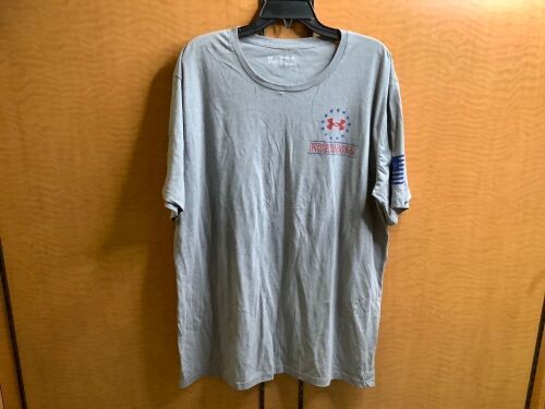 Under Armour Heatgear Men's Shirt, 2XL, Appears New - Lot 261