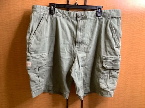 Red Head Men's Shorts, 42, Appears New - Lot 262