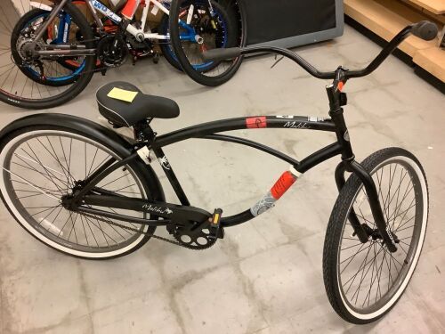 Ozone 500 Men's Malibu 26 in Cruiser Bike, Some Dings, Missing Front Fender, Ecommerce Return - Lot 355