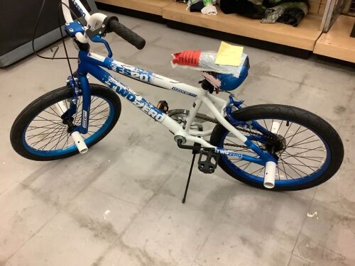 Ozone Boys Bike, Tires Slightly Warped, Ecommerce Return - Lot 365