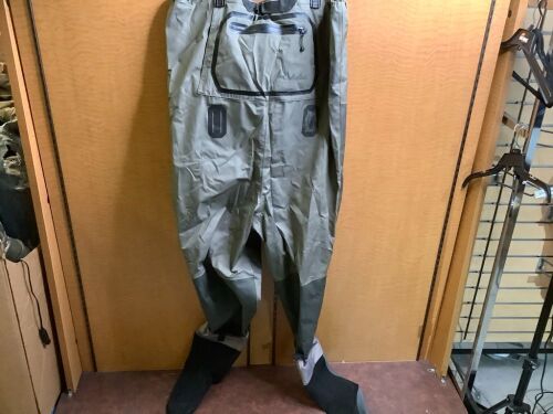 Premium Breathable Stocking-Foot Fishing Waders for Men, XL, Appears New - Lot 399