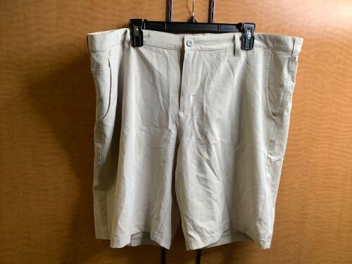 Columbia Men's Shorts, 42, Appears New - Lot 409