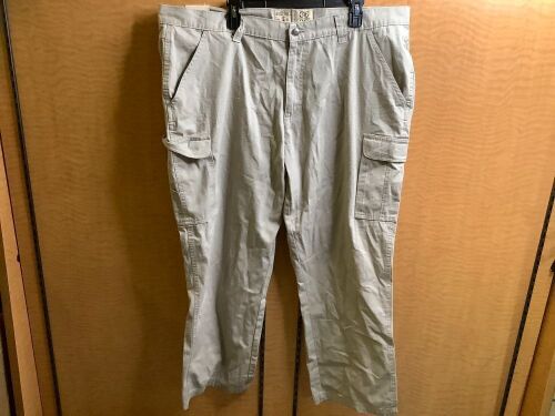 Red Head Men's Pants, 36x32, Appears New - Lot 476