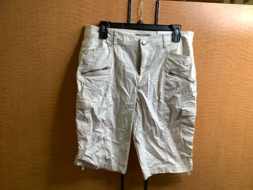 Natural Reflections Ladies 8, Appears New - Lot 497