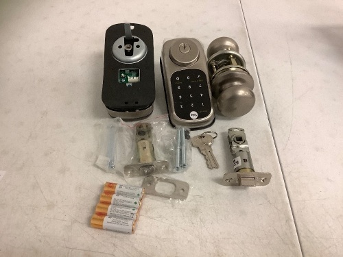 Yale Keypad Door Lock, Appears New - Lot 37