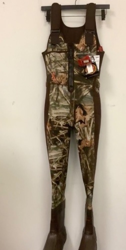 SHE Outdoor Womens Waders, Size 10/S, E-Comm Return - Lot 57