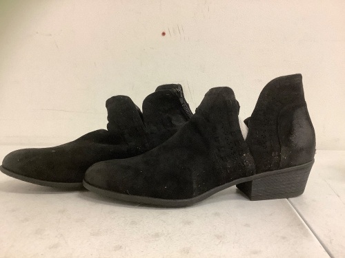 Natural Reflections Womens Booties, Size 11, E-Comm Return - Lot 127