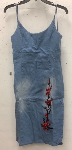 Womens Denim Dress, XL, Appears New - Lot 136