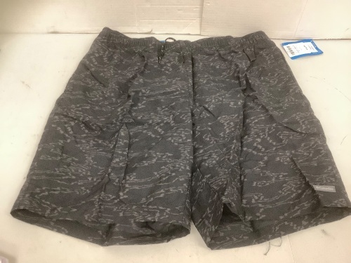 Columbia Mens Water Shorts, L, Appears new - Lot 281