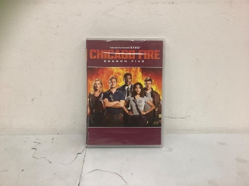 Chicago Fire Season 5 DVD, E-Commerce Return - Lot 296