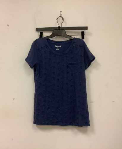 Natural Reflections Womens Top, Medium, Appears New - Lot 322