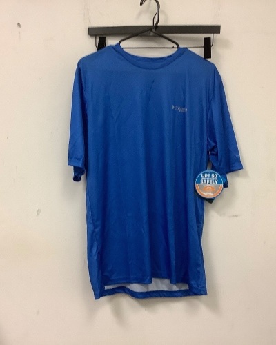 Columbia PFG Mens Tee, Medium, Appears New - Lot 356