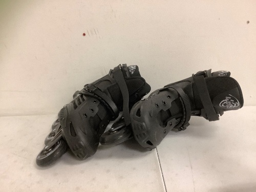 Adult Roller Skates, Size 11, E-Comm Return - Lot 481