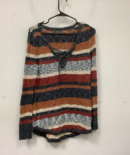 Natural Reflections Womens Top, Small, E-Comm Return  - Lot 502