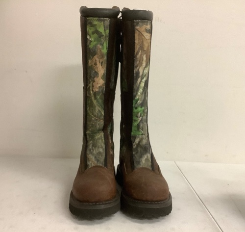 SHE Outdoor Womens Boots, Size 6M, E-Comm Return - Lot 522