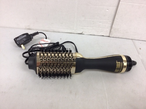 Hot Tools Styling Brush, Powers Up, E-Commerce Return - Lot 783