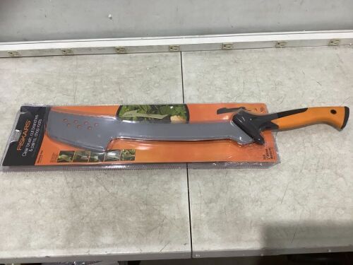 Fiskars Machete Axe with Sheath  - Lot 274