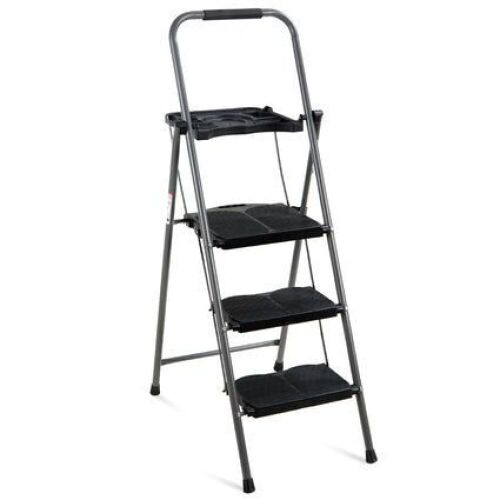 3-Step Folding Steel Ladder w/ Utility Tray, Hand Grip, 330lb Capacity - Lot 427
