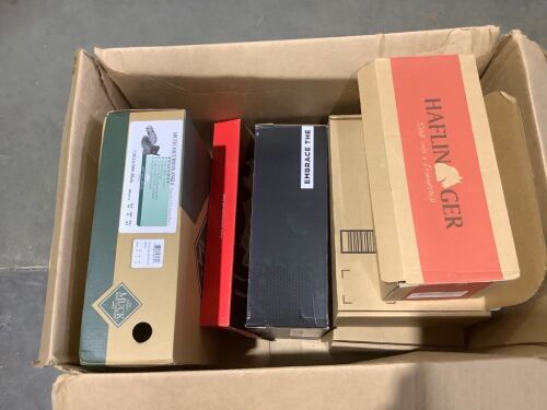 Lot of (5) Pairs of Shoes  - Lot 561