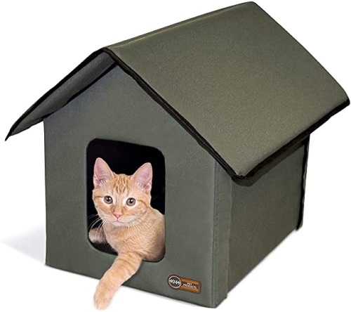 K&H Pet Products Original Outdoor Kitty House Cat Shelter, 18 x 22 x 17 Inches, Unheated  - Lot 579