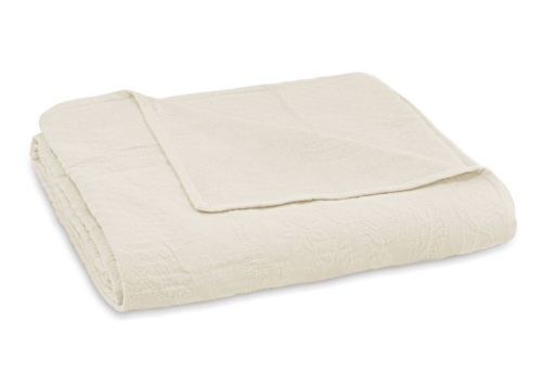 King Charles Matelasse Coverlet, King - Lot 580