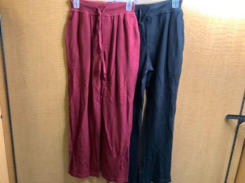Lot of (2) Fruit of the loom Sleepwear, Appears New - Lot 109