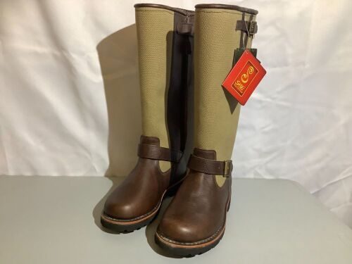SHE Lubbock II Snake Boots, 7M, Appears New - Lot 116