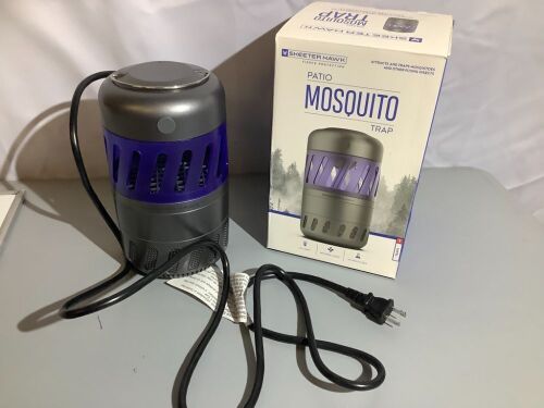 Skeeter Hawk Patio Mosquito Trap, Ecommerce Return - Lot 135