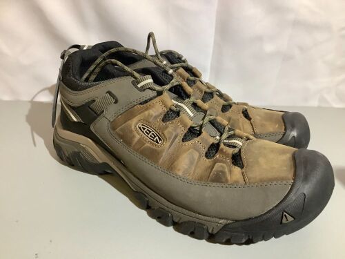 Keen Men's Hiking Boots, 11, Ecommerce Return - Lot 149