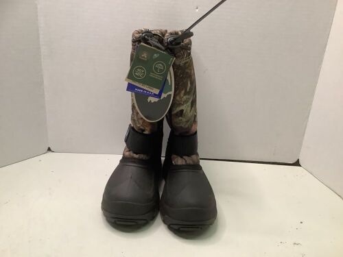 Kamik Youth Boots, 3, Appears New - Lot 221