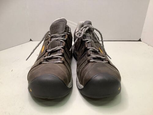 Keen Men's Utility Boots, 12, Ecommerce Return - Lot 254
