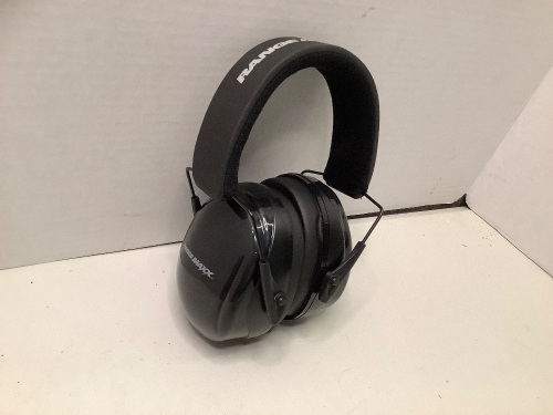 RangeMaxx EarMuffs, Appears New - Lot 278