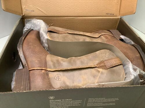 Ariat Men's Boots, 9.5, Ecommerce Return - Lot 306